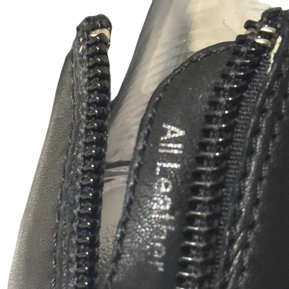 Vera Wang Lavender Heels Size 7.5 M Black Open Toe
Leather Zip Made In Italy - Picture 14 of 16